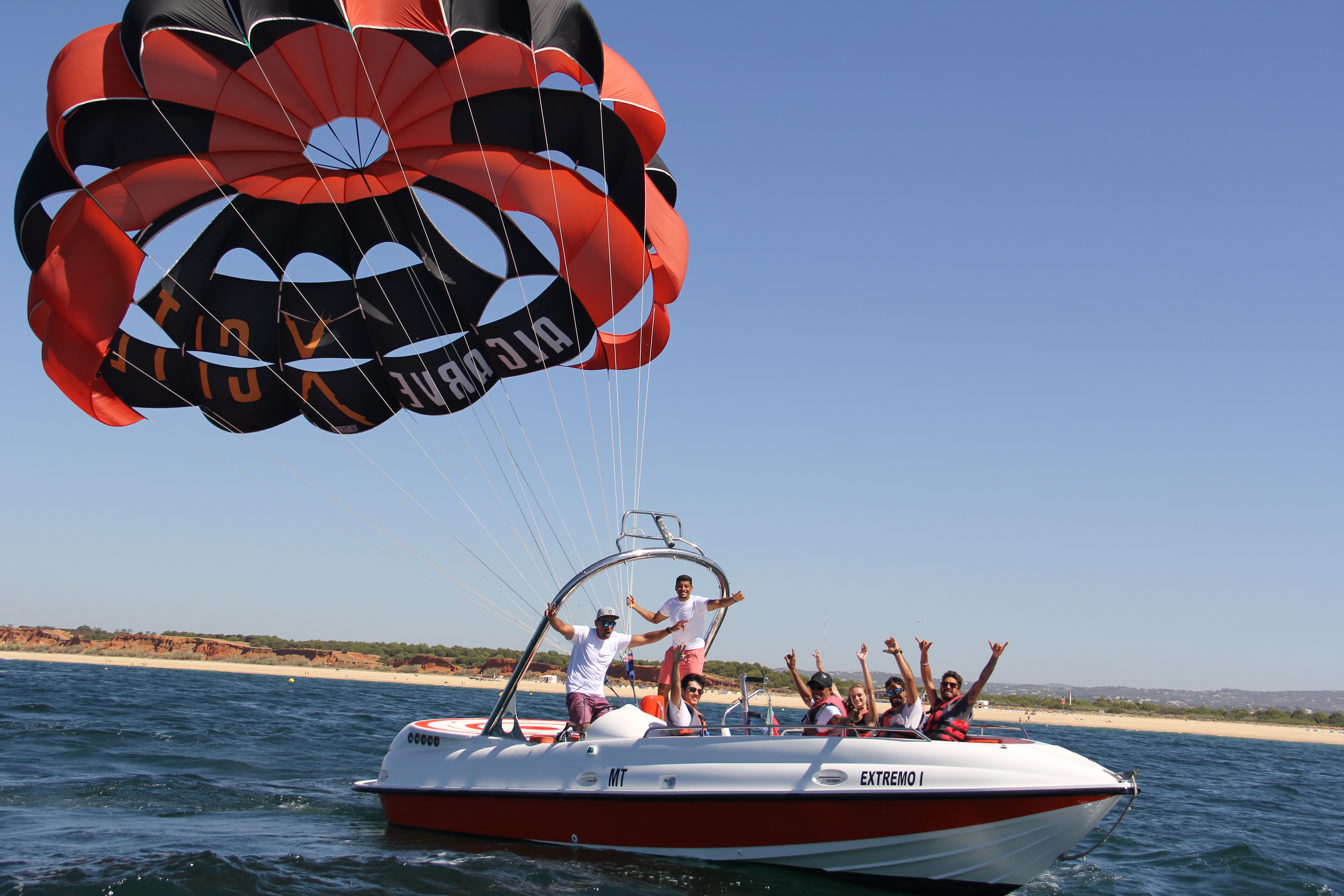 parasailing vilamoura boat trips water sports